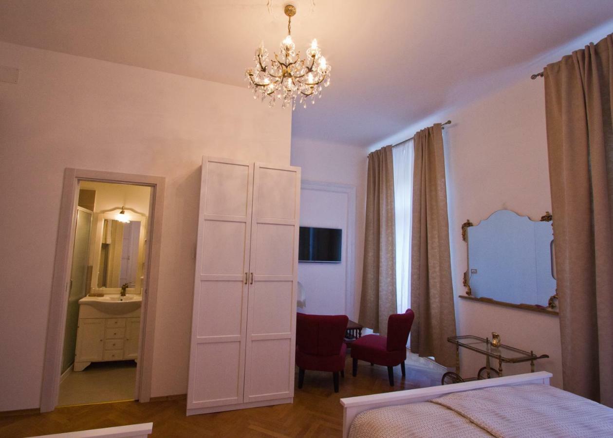 Golden Rooms Bed & Breakfast Triest Zewnętrze zdjęcie
