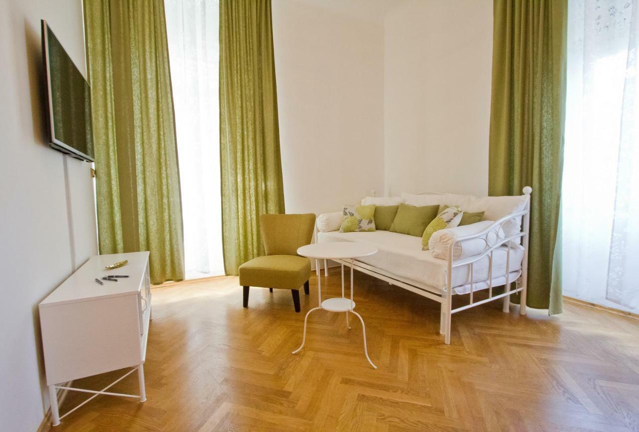 Golden Rooms Bed & Breakfast Triest Zewnętrze zdjęcie